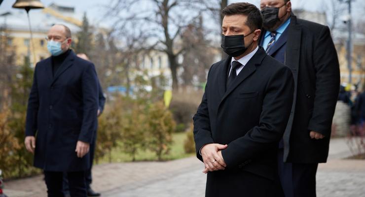 Зеленский почтил память погибших активистов Майдана