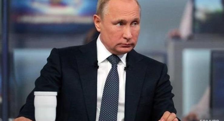 Путин заявил, что получил бустерную дозу COVID-вакцины