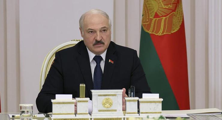 Лукашенко назвал условие для переговоров с оппозицией