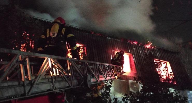 В Дарницком районе Киева произошел пожар в офисном здании