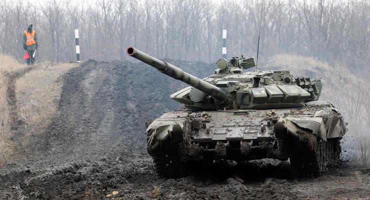 Миссия ОБСЕ обнаружила в жилой зоне Луганска танк оккупантов
