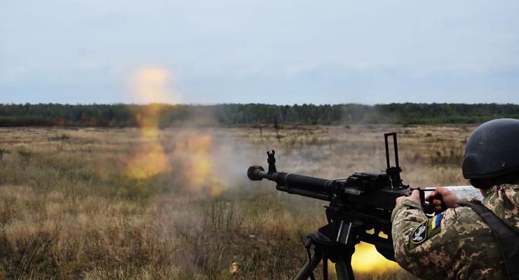 Боевики 9 раз за сутки обстреляли позиции ВСУ на Донбассе