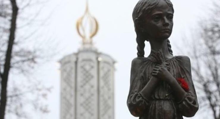 В Украине чтят память жертв голодоморов