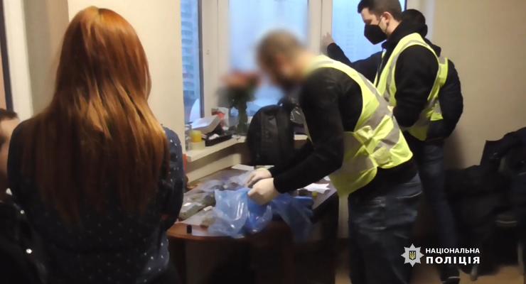 В Киеве разоблачили группу продавцов наркотиков через Телеграмм