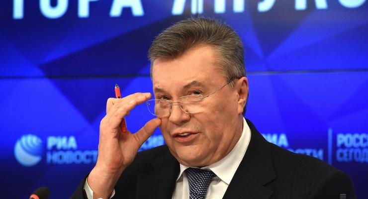 Дело о потере Крыма: Янукович отозвал платных адвокатов