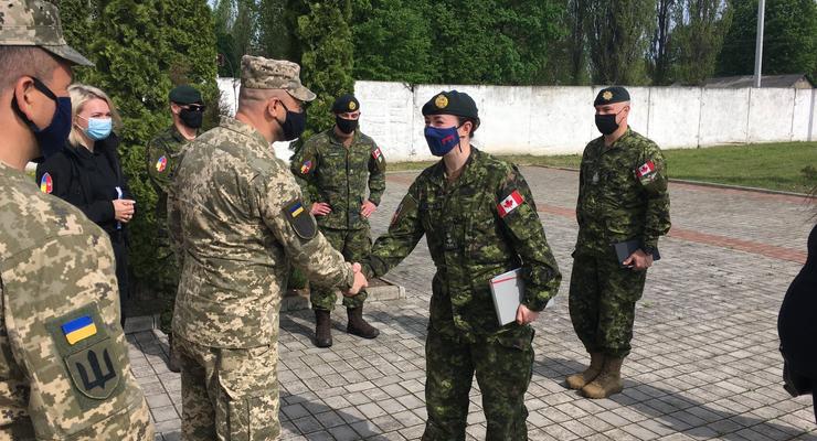 Чтобы не злить Кремль: Канада не будет отправлять военных в Украину