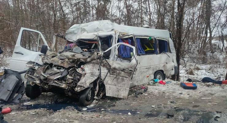 ДТП под Черниговом: водителю фуры сообщили о подозрении