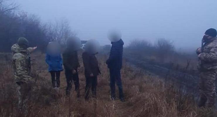 На Луганщине у границы с РФ задержали нелегалов из Узбекистана