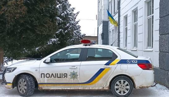 В Северодонецке трое полицейских подрались с местными жителями