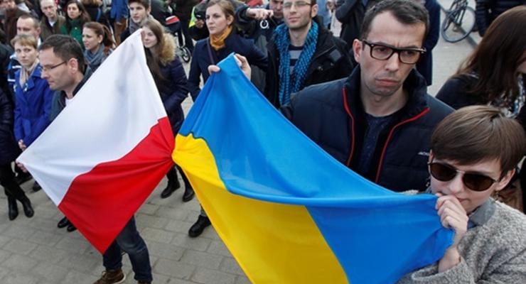 ВНЖ в Польше получили уже больше 300 тысяч украинцев