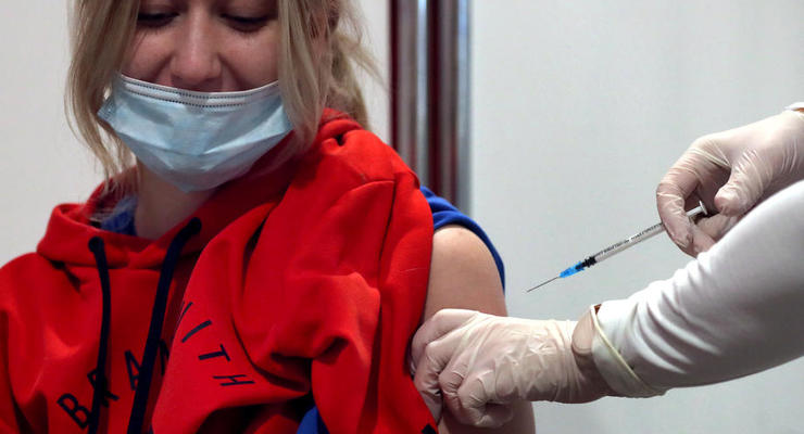 За сутки вакцинировались 53 тыс украинцев: Сколько всего привитых