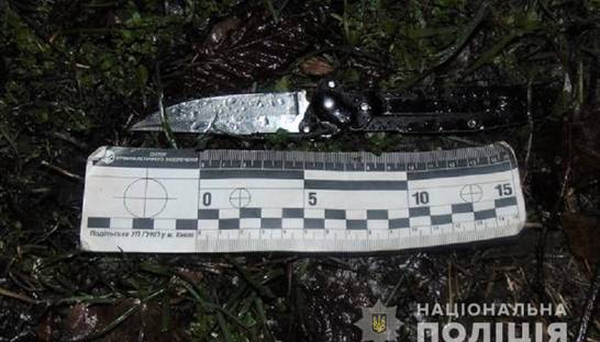 Попросил закурить: Киевлянин ударил прохожего ножом в живот