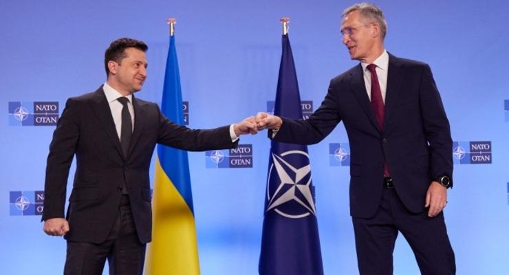 Генсек НАТО поддержал поставки оружия в Украину, - Зеленский