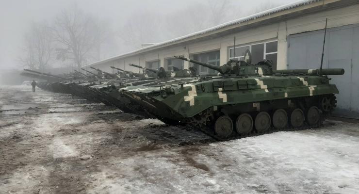 ВСУ получили партии модернизированных танков и БМП