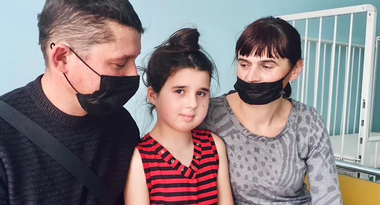 7 лет не открывался рот: Во Львове прооперировали 11-летнюю девочку