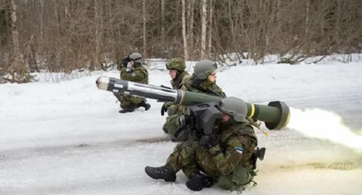 Эстония планирует поставить Украине Javelin и гаубицы