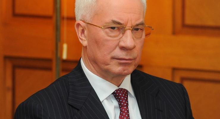 Азаров вслед за Януковичем подал иск в ОАСК на СБУ и СНБО
