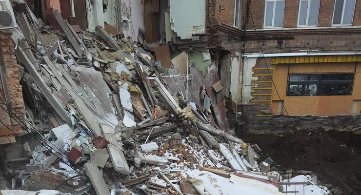 В Харькове из-за стройки обвалилась стена четырехэтажного дома