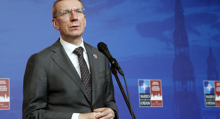 ЕС и НАТО должны подготовиться ко вторжению РФ в Украину, - МИД Латвии