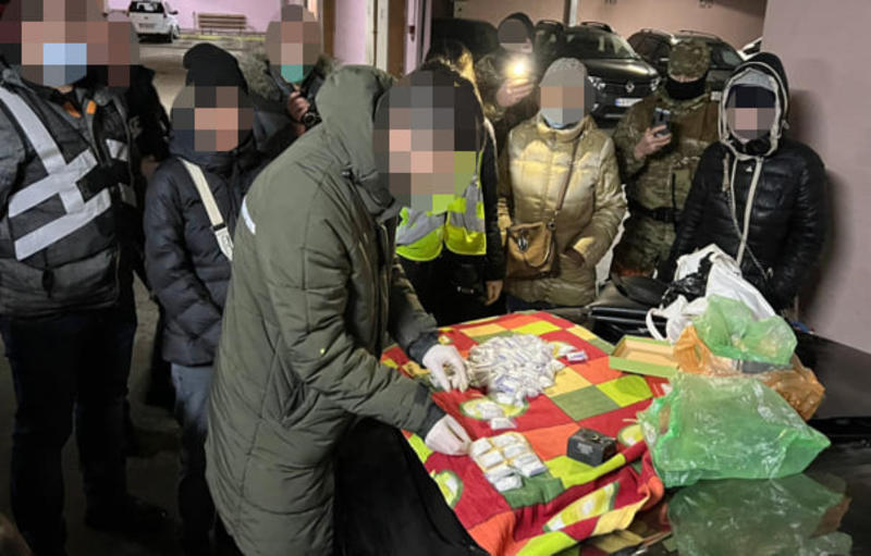 В Киеве у наркоторговцев изъяли 1 кг кокаина / kyiv.gp.gov.ua