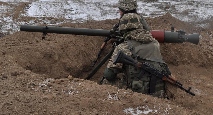 Обстановка на Донбассе: Боевики нарушили "тишину" 4 раза