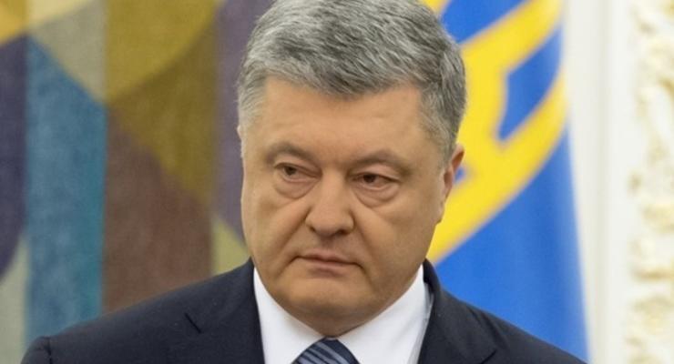 Порошенко заявил, что 17 января вернется в Украину