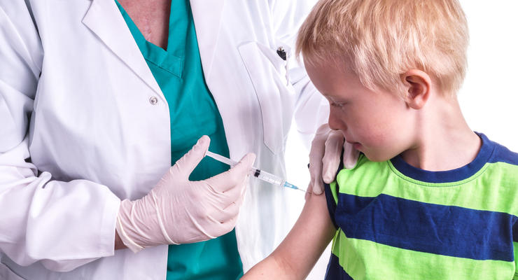 В Украине хотят вакцинировать детей от 5 лет