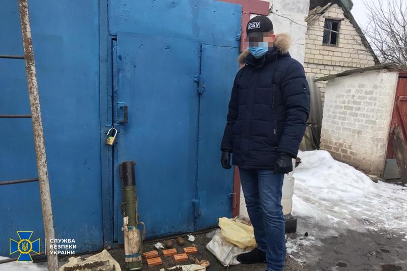 СБУ обнаружила тайник боевиков на Донбассе / ssu.gov.ua