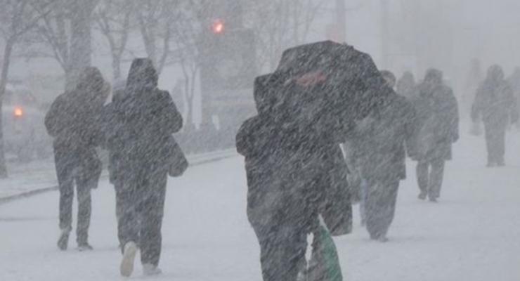 Ветер и метель: в Украине объявили штормовое предупреждение
