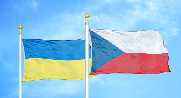 Чехия хочет помочь Украине вооружением