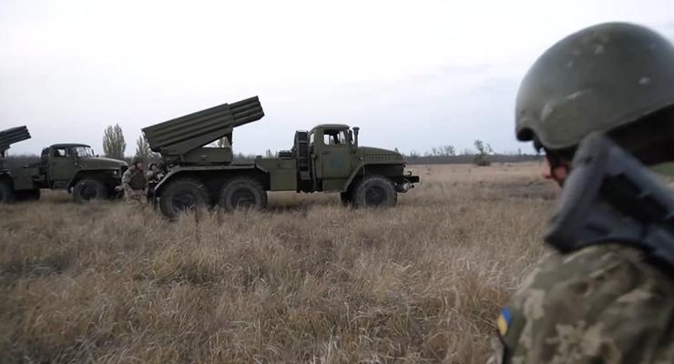 Украинские военные провели учения с "Градами" у Крыма