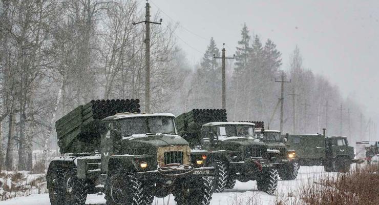 Россия тайно перебросила на Донбасс танки и самоходки, - ГУР