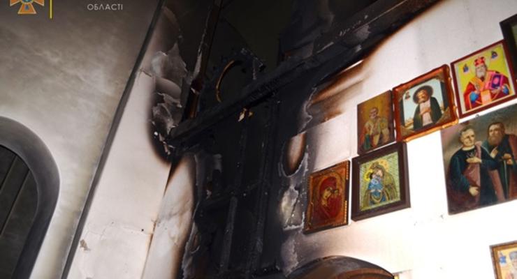 На Черниговщине горела церковь, подозревают поджог