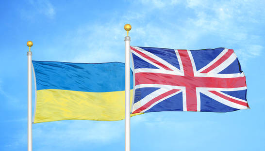 Британия начала эвакуировать своих дипломатов из Украины