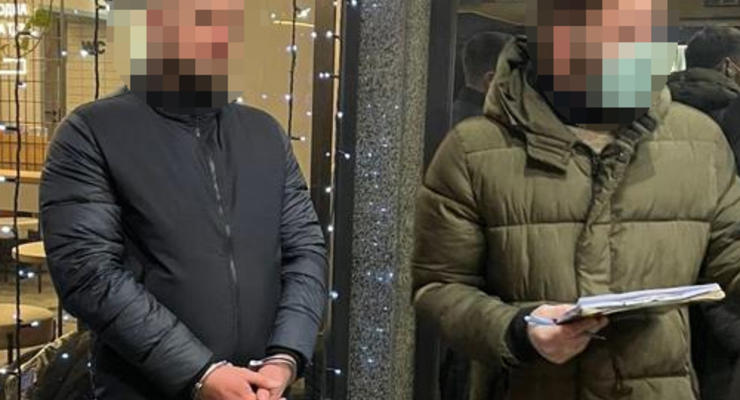 В Киеве банда вымогала у IT-специалиста 30 тысяч долларов
