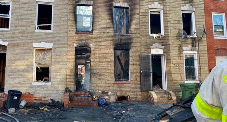 В США при тушении пожара в жилом доме погибли трое пожарных