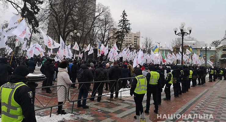 Итоги 25 января: Протесты под Радой и угроза вторжения РФ