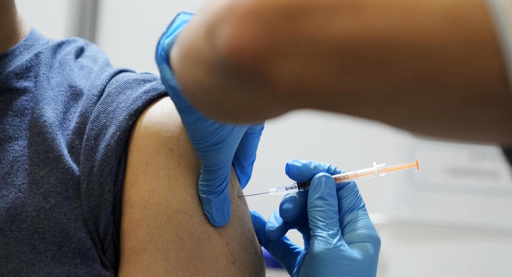 COVID-вакцинация в Украине: За сутки привили почти 21 тыс человек