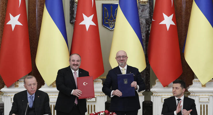 Зеленский и Эрдоган договорились о производстве Bayraktar в Украине