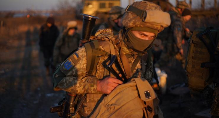 Четыре обстрела со стороны боевиков: ситуация на Донбассе