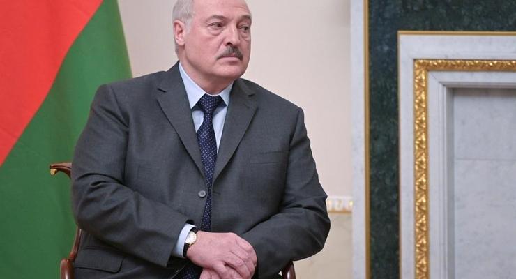 Лукашенко: "Если нацики в Украине не устроят провокацию, воевать не будем"
