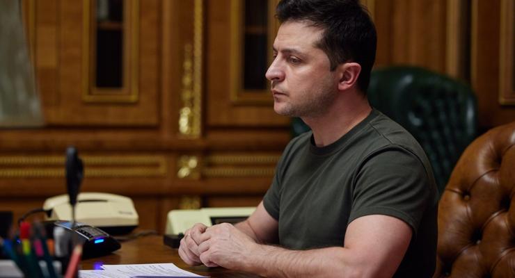 Зеленский дал олигархам 24 часа на возвращение в Украину
