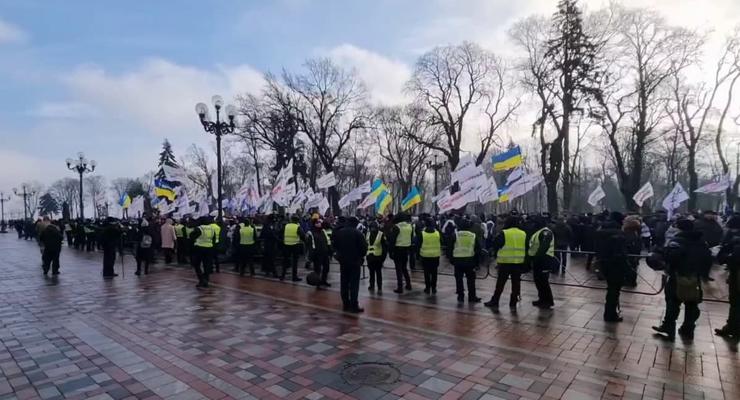 Перекрывали Крещатик: В Киеве очередной протест ФОПов