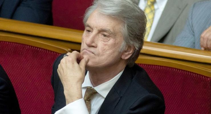 Ющенко обратился к украинцам и сказал, покинет ли он страну