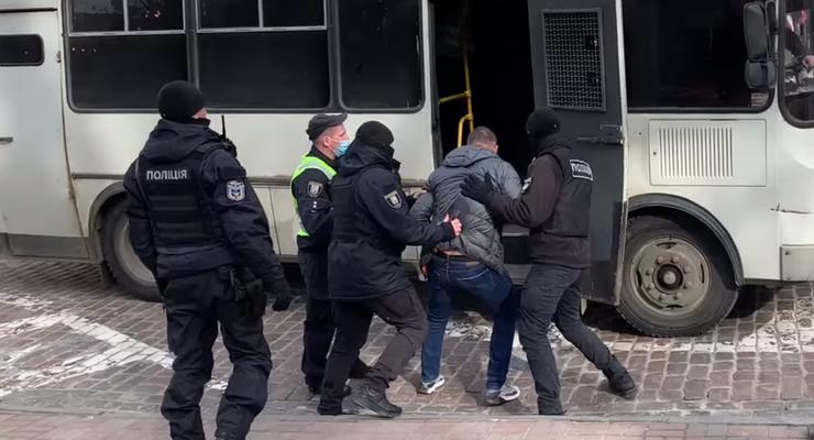 Полиция жестко пресекла платный митинг под Минюстом, - МВД