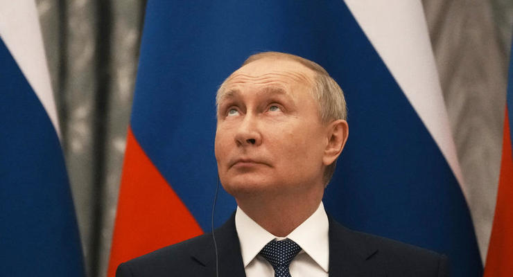 Путин пообещал Макрону не бомбить население Украины
