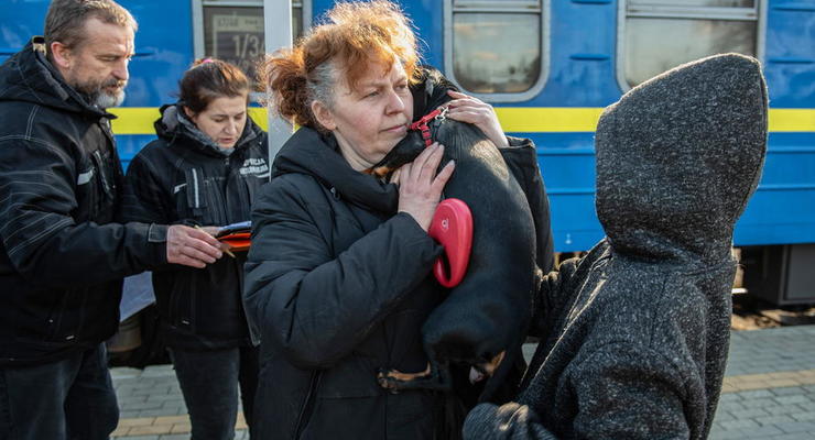 Поезда из Киева отправляются с задержкой из-за обстрелов