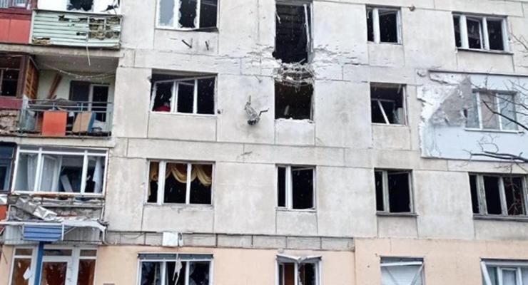 В Лисичанске ночью обстреляли жилые кварталы и больницу