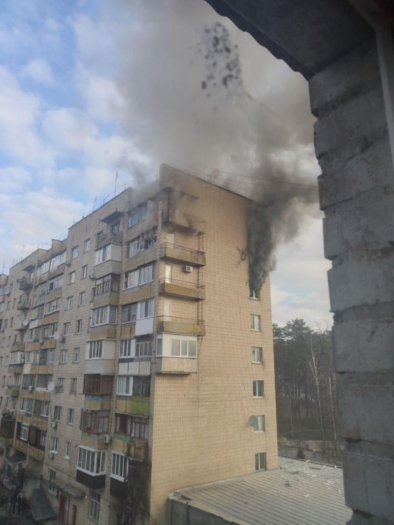 Всего 4 дня назад оккупанты обстреляли жилой дом в Буче / ГСЧС