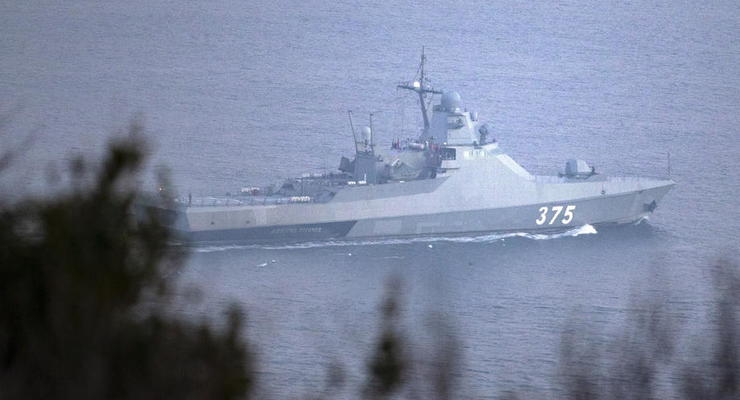 РФ передумала высаживать десант в Одессе и отправила корабли в Крым